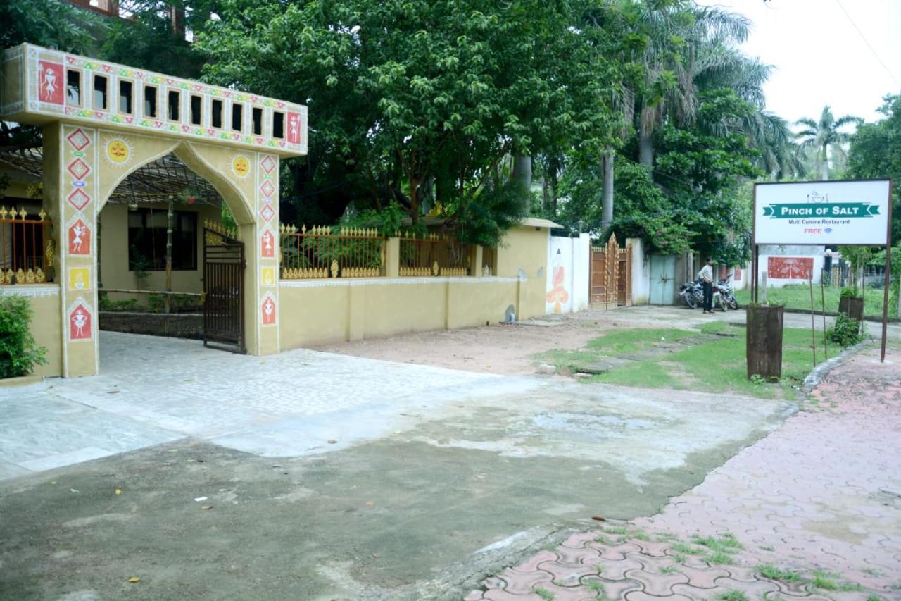 Priyanka Resort Khajurāho Exterior foto